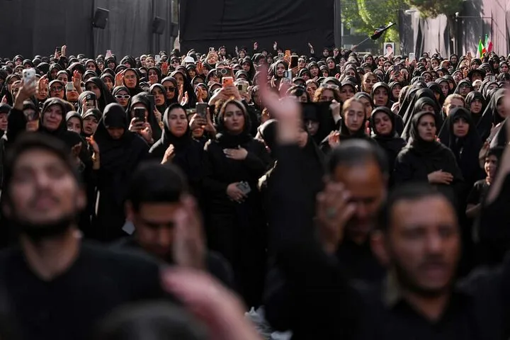 گزارش تصویری/ مراسم عزاداری و سوگواری محرم در هیأت رایه العباس