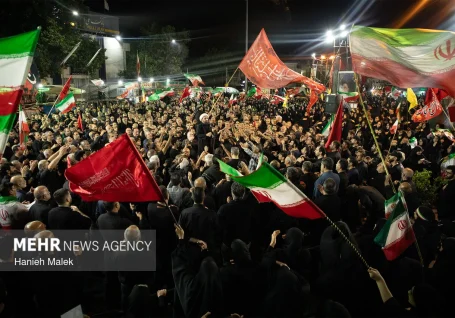تجمع شبانه عزاداران گالیکش همگام با موج صد و هجدهم حضور